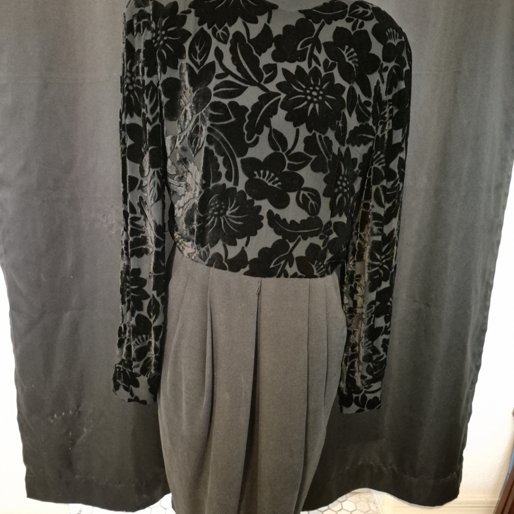 Dana Buchman Black Floral Long Sleeve Dress
